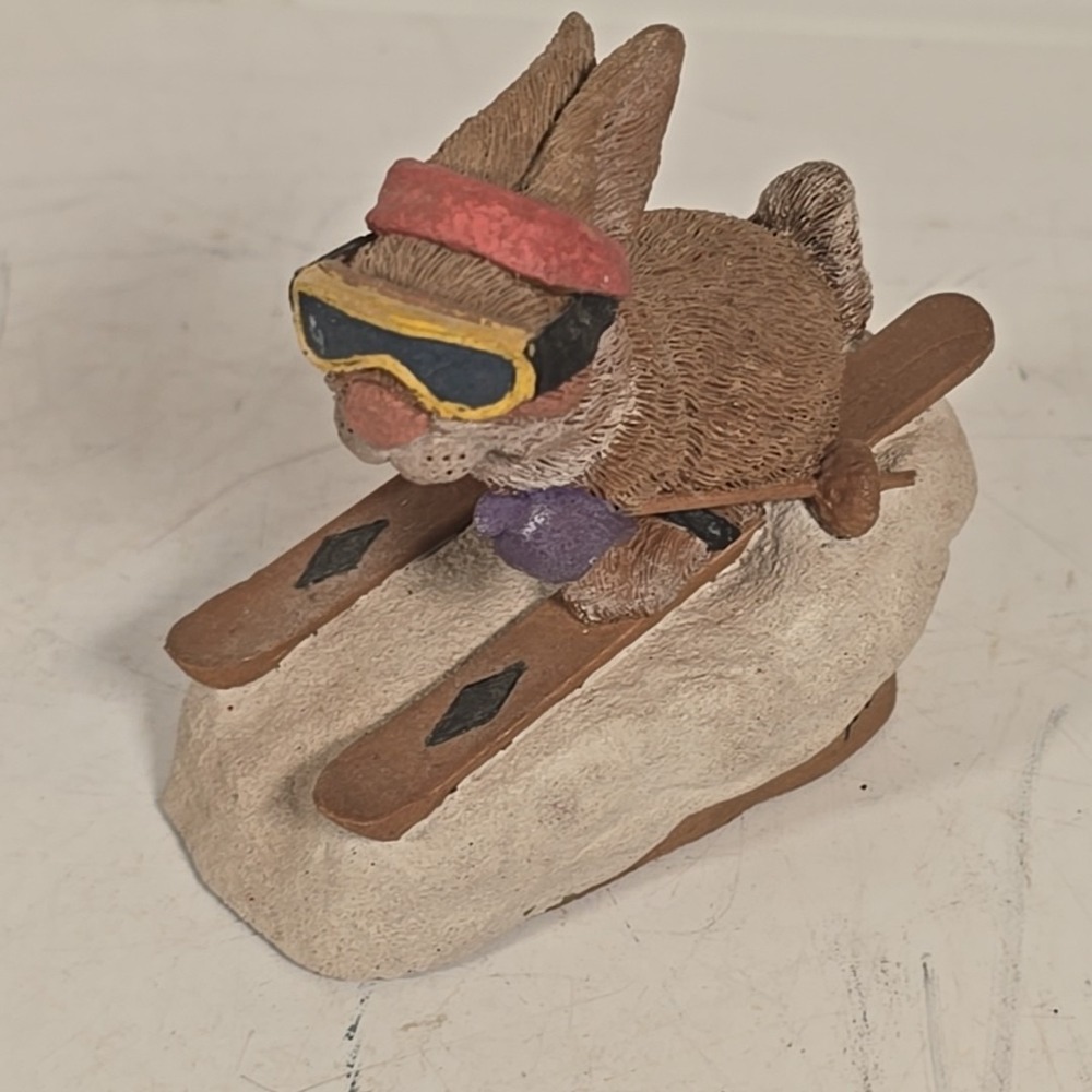 Vtg 1997 Cairn Studios Tim Wolfe Signed Figurine‎ 9139 Ski Bunny